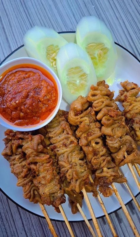Sate-satean (usus, kulit, ati ampela)