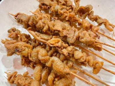 Sate-satean (usus, kulit, ati ampela)