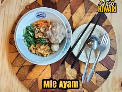Mie Ayam Baso Urat