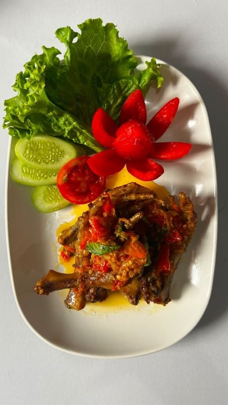 Ceker Goreng Sambal Cobek (tanpa nasi)