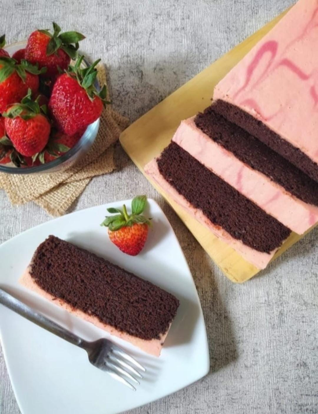 brownies cream cheese strawberry