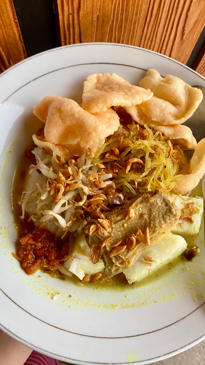 kupat sayur